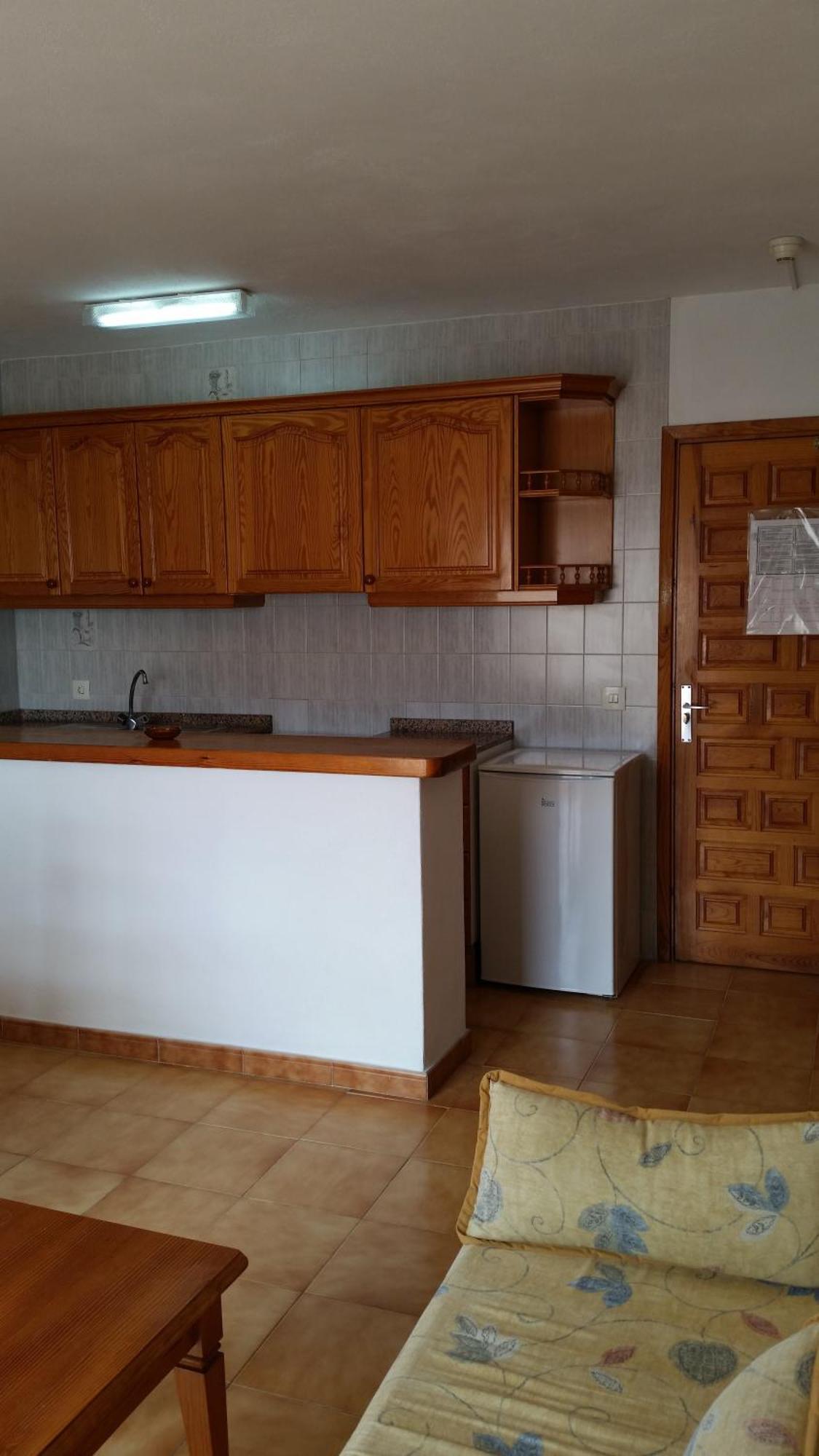 Apartamentos Vista Al Puerto Сан-Антонио-Абад Экстерьер фото