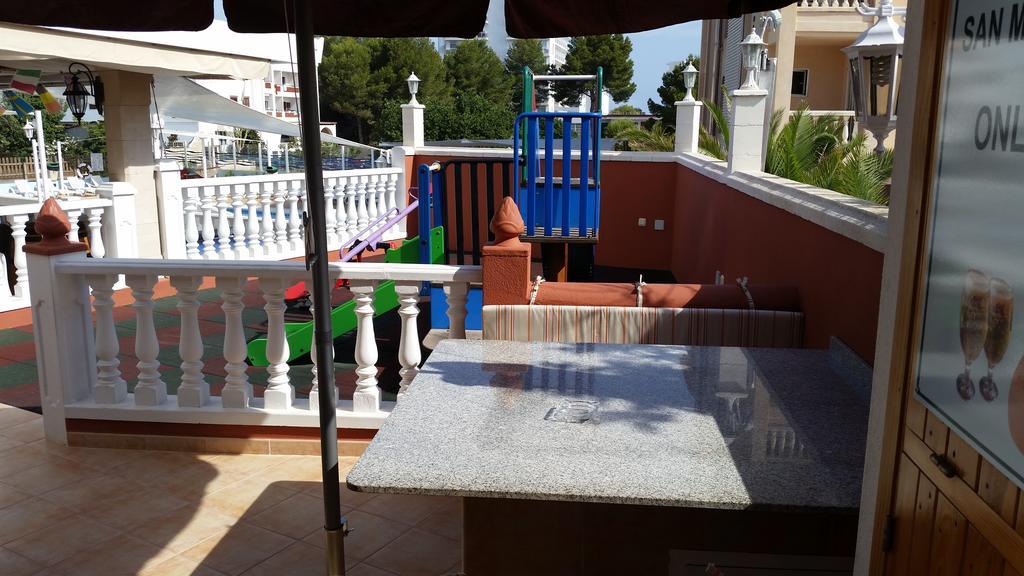 Apartamentos Vista Al Puerto Сан-Антонио-Абад Номер фото